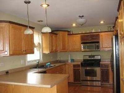 3rd image of 239 Highpoint Cir N
