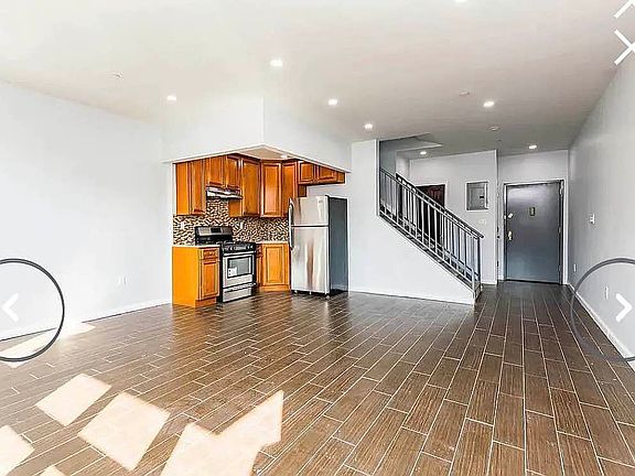 3rd image of 615 Saint Johns Pl #3E