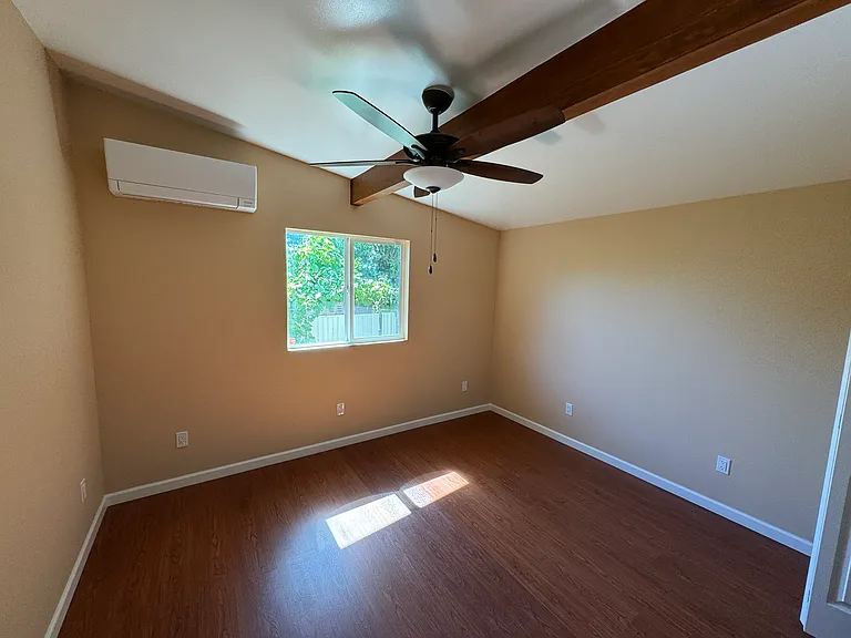 1049 Boyd St #1049 — Photo 10