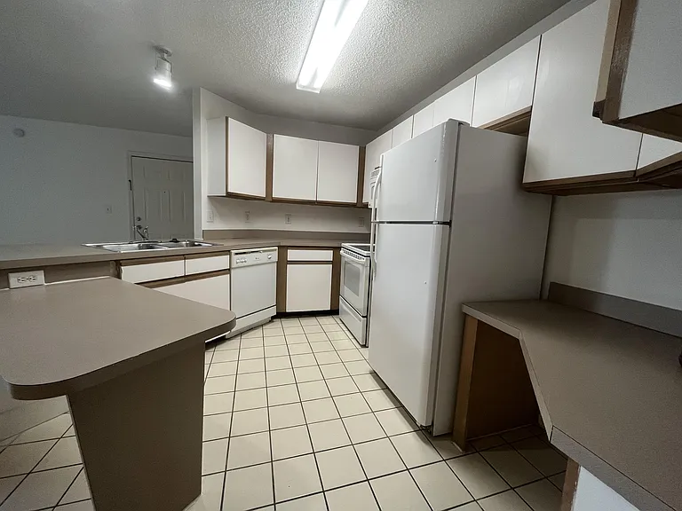 4035 W McNab Rd #203F — Photo 28