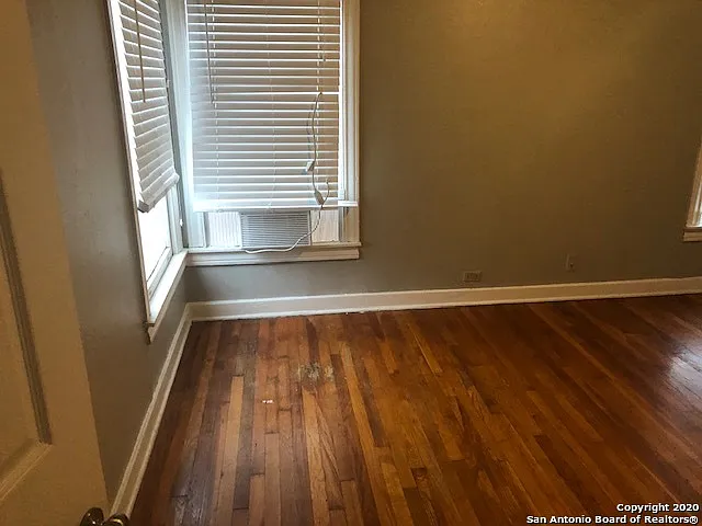 726 E Grayson St #4 — Photo 11