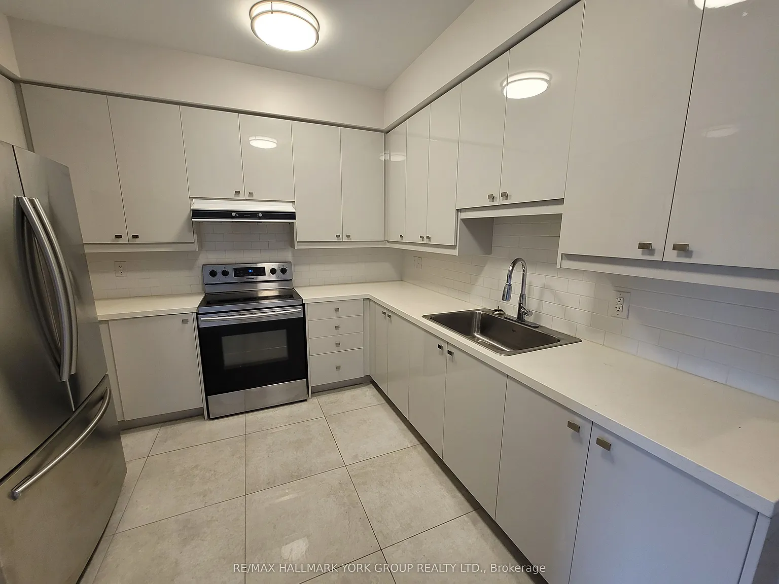 1 bed, $2,100 — Photo 4
