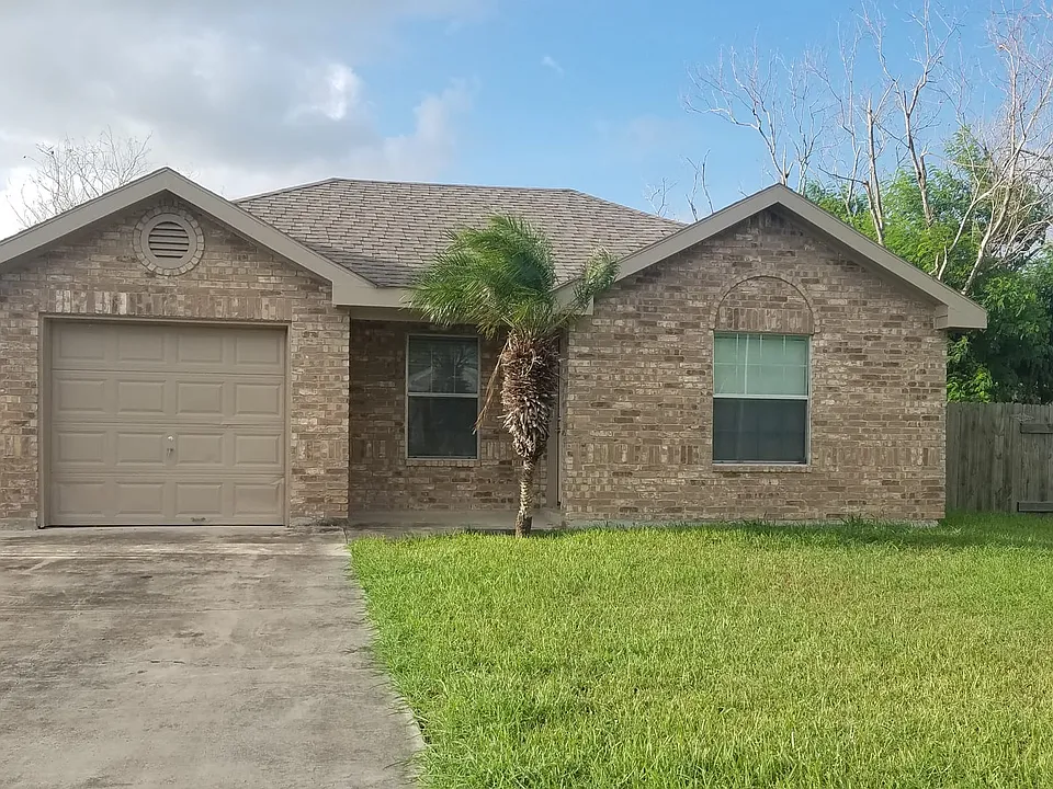 3821 Connors Dr