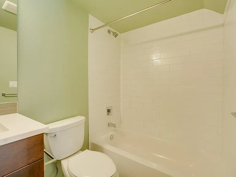 3835 Gilman Ave W — Photo 17