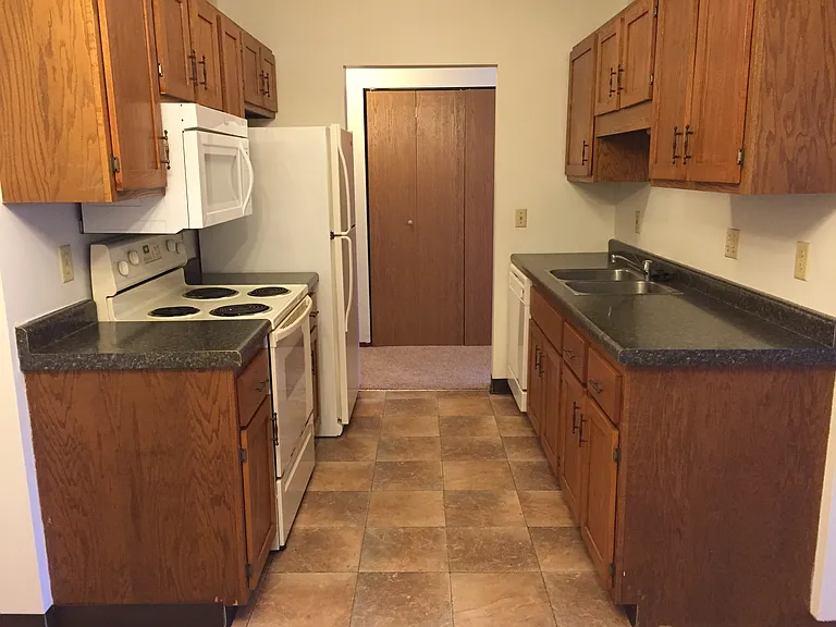Skaff Apartments - Moorhead — Photo 32
