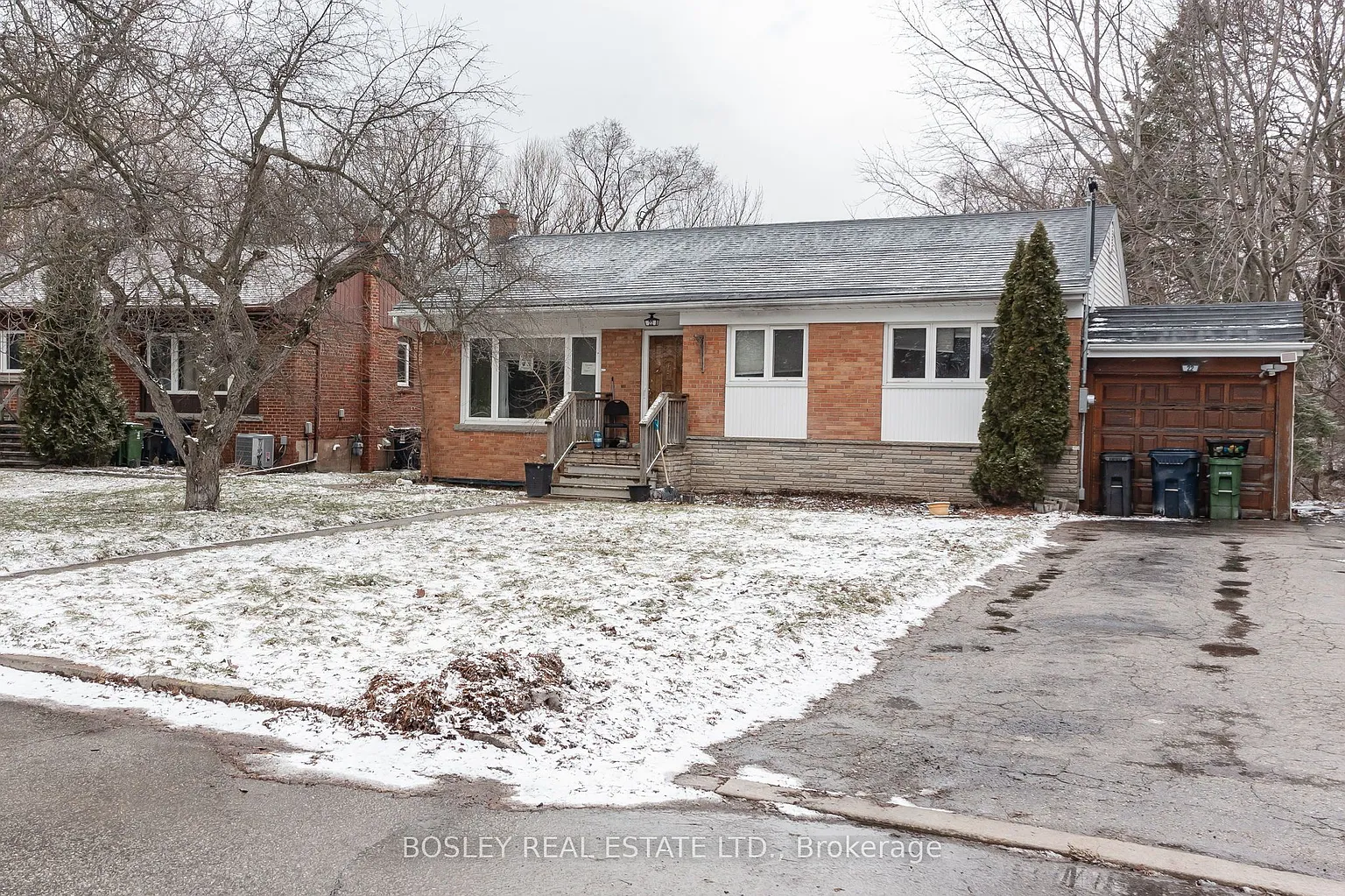 22 Hopecrest Cres photo 1