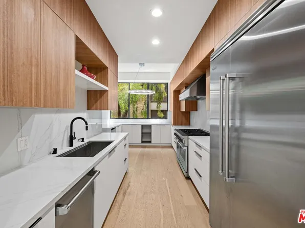 268 S Lasky Dr APT 102, Beverly Hills, CA 90212