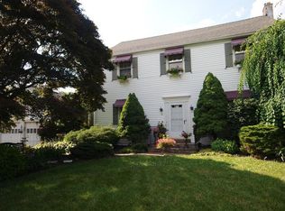 5 Hollywood Ave, Fairfield, NJ 07004