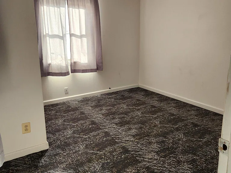 1342 Lake Ave — Photo 9