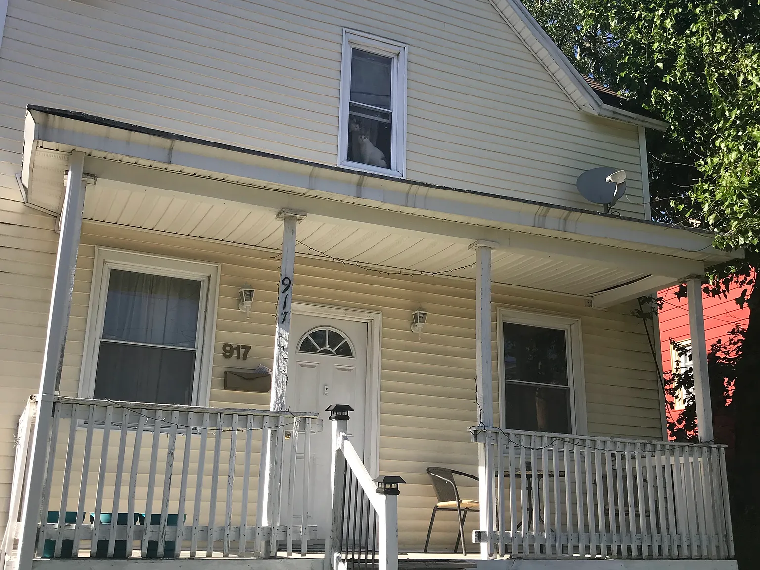 917 Bemis St SE — Photo 1