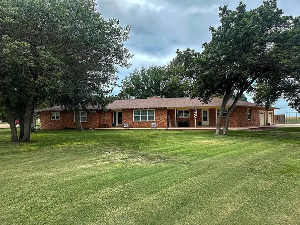 419 Kay Ave, Stratford, TX 79084