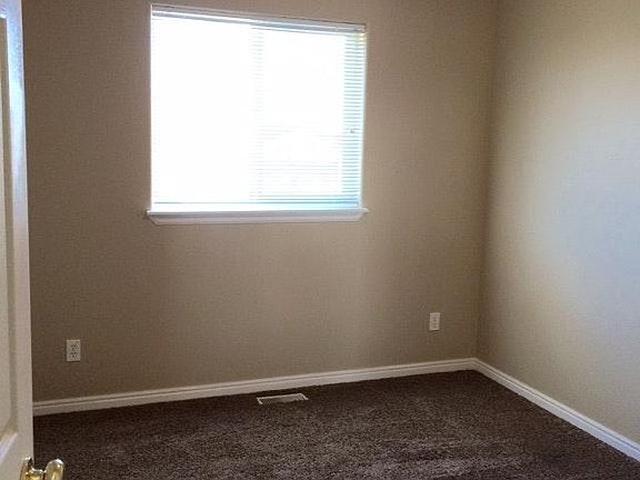 5th image of 3855 Greenwillow Ln APT 4