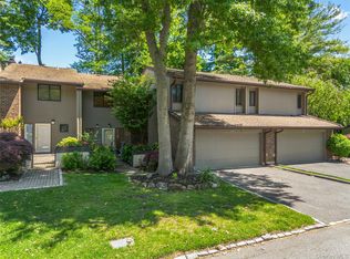 246 Hamlet Drive, Jericho, NY 11753