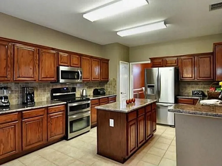 11915 Rocky Point Dr — Photo 14