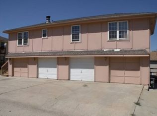 11000 NW Crooked Rd, Parkville, MO 64152