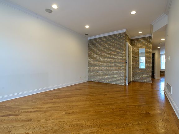 5th image of 6152 N Ravenswood Ave #3
