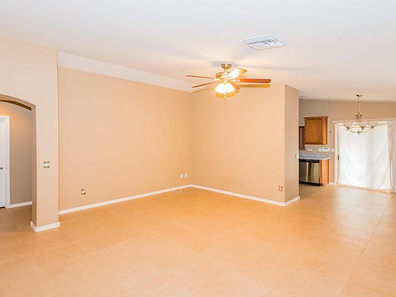 4th image of 4119 E Shadow Branch Dr