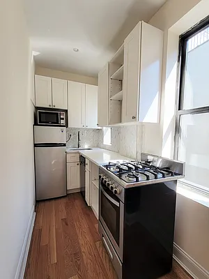 Rented by Compass | media 7