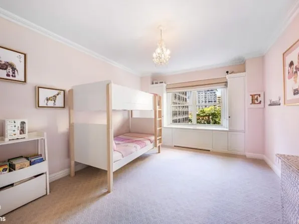 370 East 76th Street image 7 of 12