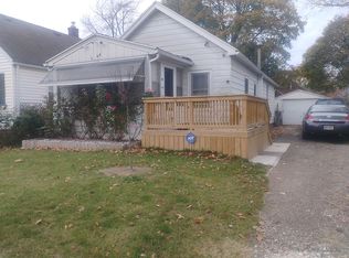 36 Chippendale Rd, Rochester, NY 14616