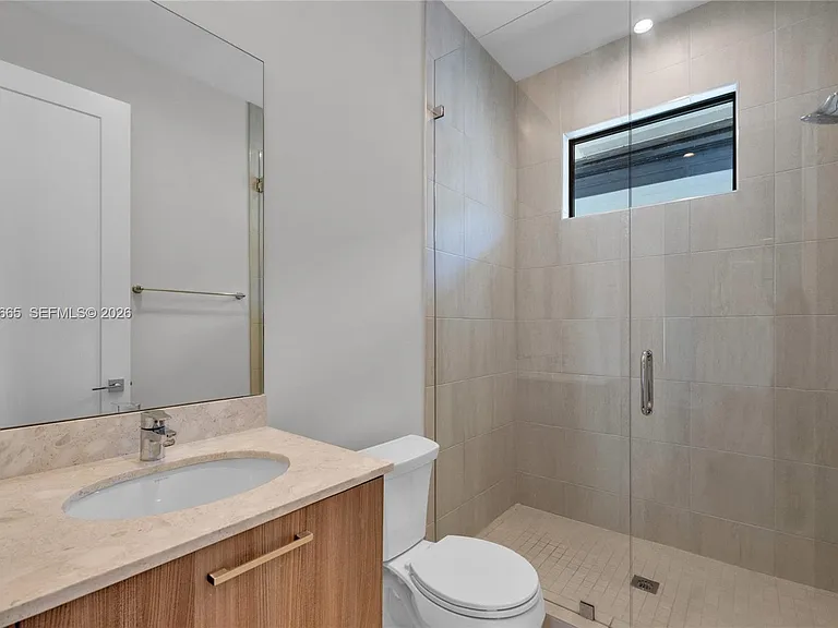 8217 NW 46th St — Photo 24