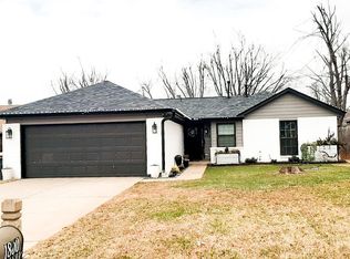 1800 Godhania Rd, Edmond, OK 73003