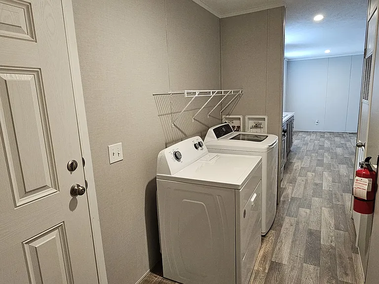 63 Tulip Ln #63 — Photo 10