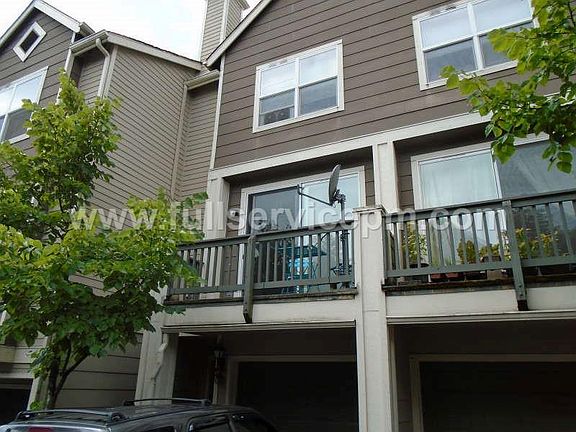 2nd image of 3116 164th St SW APT 1305