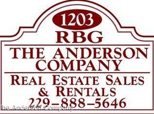 222 Cloud Ln, Albany, GA 31721