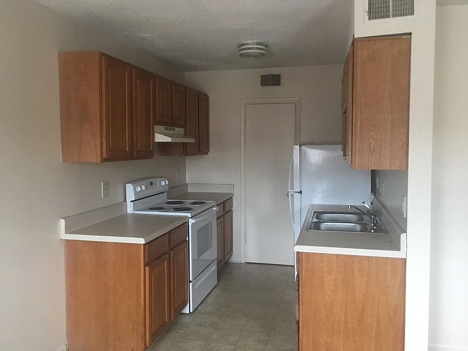 2nd image of 656 Woodyard Rd