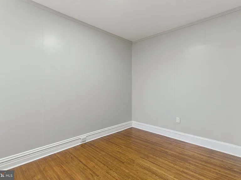 5213 Harlan St — Photo 7
