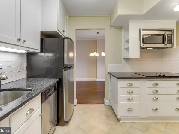 3800 Fairfax Dr APT 102, Arlington, VA 22203