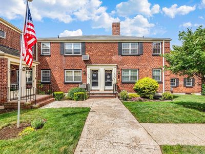 211-08 69th Ave #1A, Oakland Gardens, NY, 11364