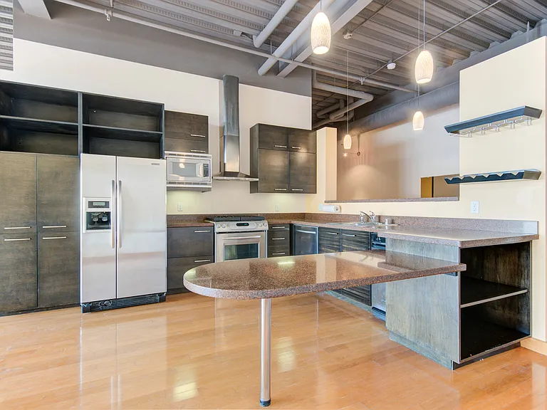 100 Gold Ave SW #406 — Photo 5