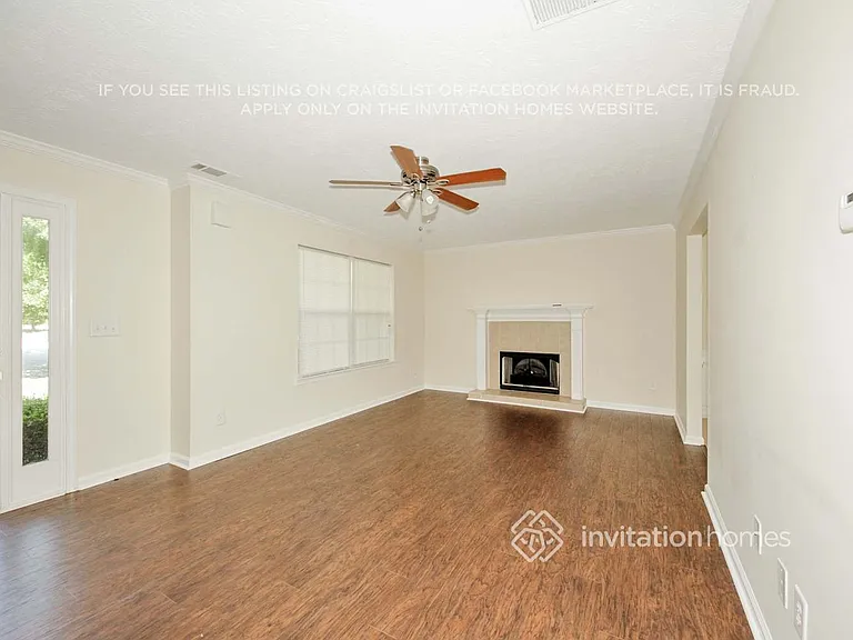 4377 Shoreside Cir — Photo 2