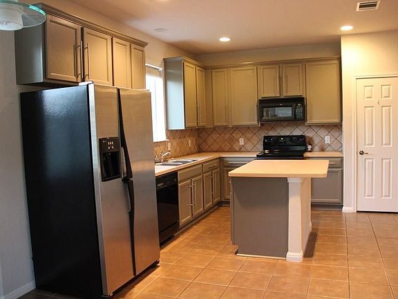 5th image of 1105 Flintwood Ct