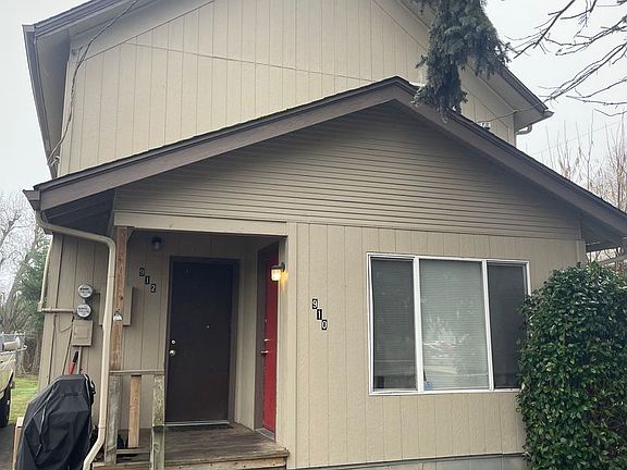 4th image of 910 912 Park Ave NE #910
