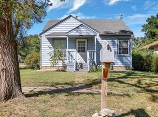 502 E Arnold St, Herington, KS 67449