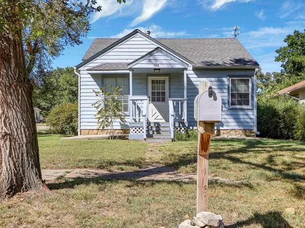 502 E Arnold St, Herington, KS 67449