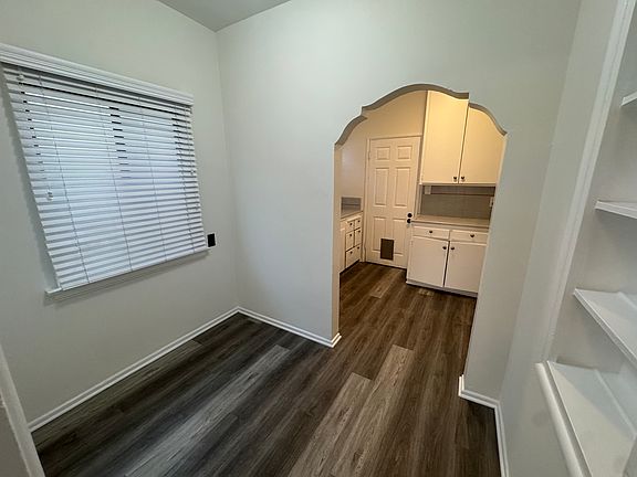 4th image of 39 Bay Shore Ave APT B