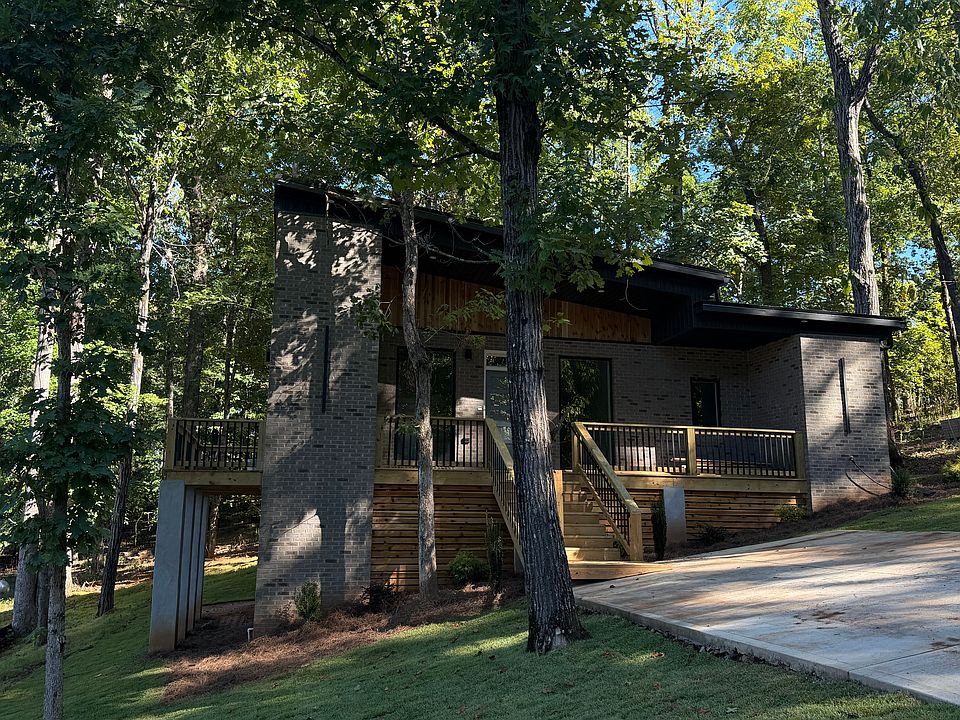 1st image of 726 Lynnhaven Dr