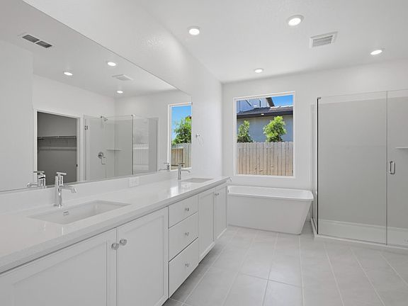 4th image of 1425 Marmo Cir