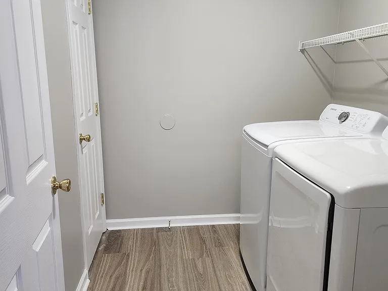 143 W Gate Dr — Photo 19