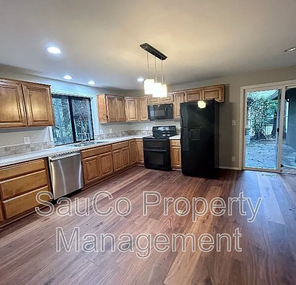 515 SE 26th Ave — Photo 11