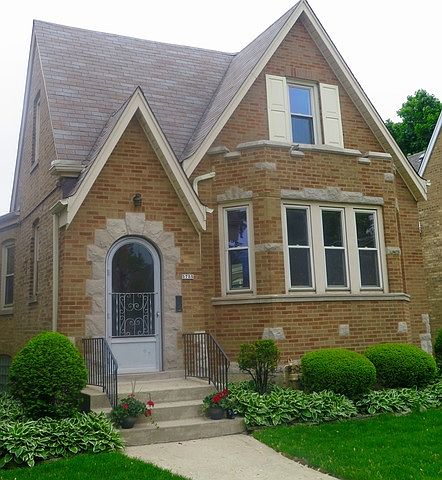 1st image of 5755 W Cornelia Ave