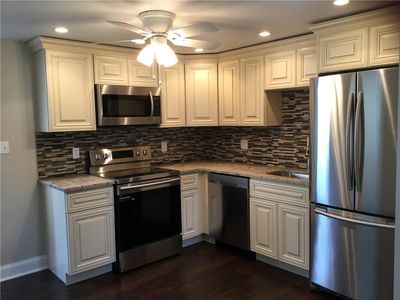 47 Gary St, Bridgeport, CT, 06610