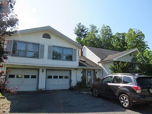 1st image of 313 Railroad Ave