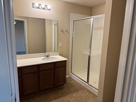 4th image of 1123 Rainer Dr