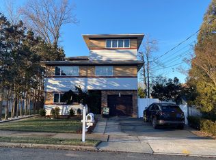 63 Mosely Ave, Staten Island, NY 10312