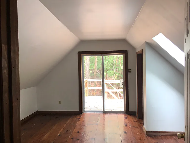 262 Scannell Rd — Photo 9